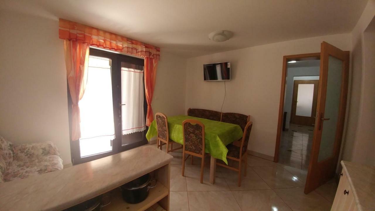 Apartmaji Katrc โซชา ภายนอก รูปภาพ